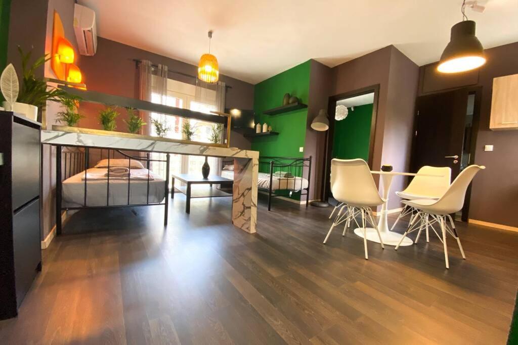 Green Apartment With View Комотини Экстерьер фото